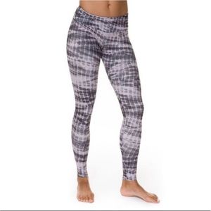 Onzie Tie Dye Leggings